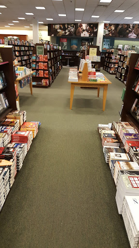 Book Store Barnes Noble Reviews And Photos 25 Hazard Ave 4 Enfield Ct