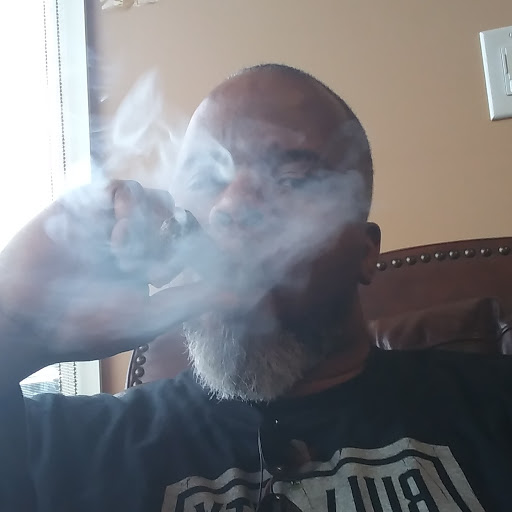 Tobacco Shop «Blue Smoke of Dallas», reviews and photos, 4560 W Mockingbird Ln, Dallas, TX 75209, USA