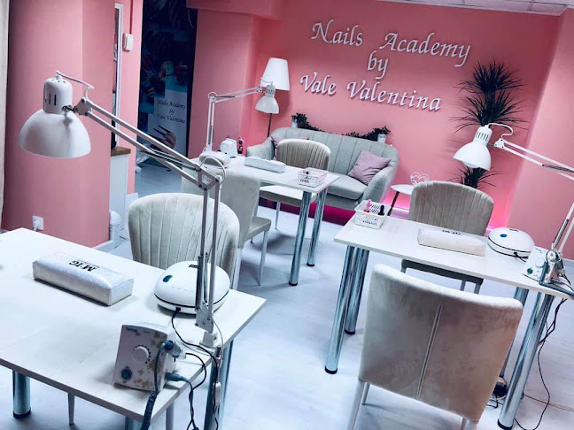 Nails Academy by Vale Valentina - Salon de înfrumusețare