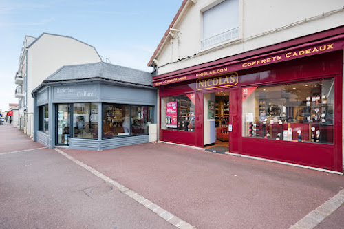 Nicolas Les Clayes s/Bois à Les Clayes-sous-Bois