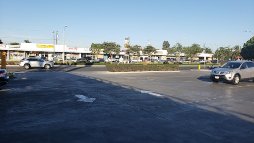 Unique Auto Spa Oil & Lube en Downey