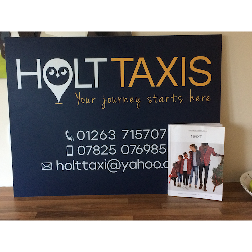 Comments and reviews of Holt Taxis