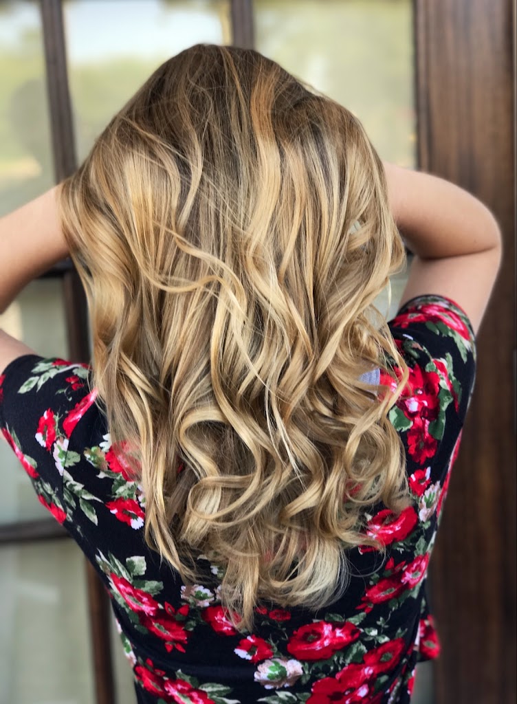 La Moda Hair Salon East Northport, NY 11731 Services and Reviews