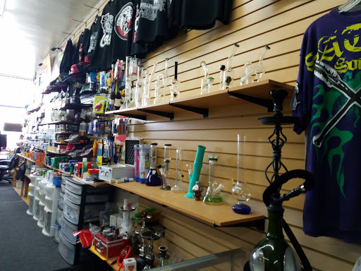 Tobacco Shop «DC Smoke Shop», reviews and photos, 6389 Mission St, Daly City, CA 94014, USA