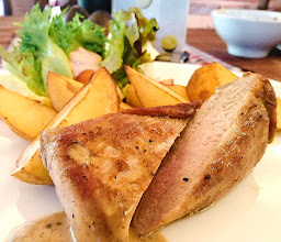 Two Lions Pub & Restaurant photo