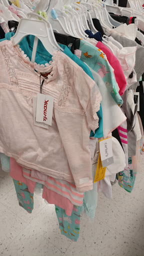 Department Store «T.J. Maxx», reviews and photos, 20 Chapel View Blvd, Cranston, RI 02920, USA