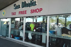 Free Shop San Martin image