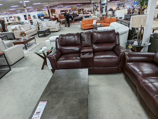 Shopping Mall «Drew 19 Shopping Center», reviews and photos, 21311 US Hwy 19 N, Clearwater, FL 33765, USA