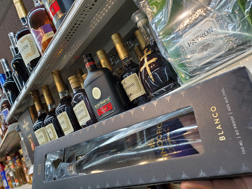 Supermarket «Hinky Dinky Supermarket», reviews and photos, 3110 M L King Ave, Flint, MI 48505, USA