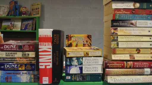 Book Store «Dead Tree Books», reviews and photos, 5645 S Flores St #105, San Antonio, TX 78214, USA