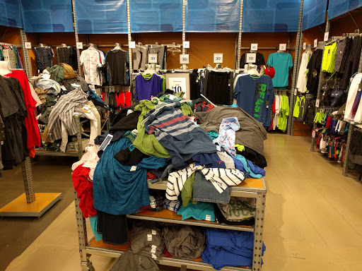 Clothing Store «Old Navy», reviews and photos, 3115 SW Cedar Hills Blvd, Beaverton, OR 97005, USA