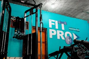 Centro de Acondicionamiento físico y salud Fit Pro image