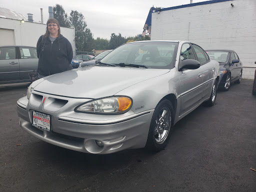 Car Dealer «Auto Outpost North Inc», reviews and photos, 4710 W Elm St, McHenry, IL 60050, USA