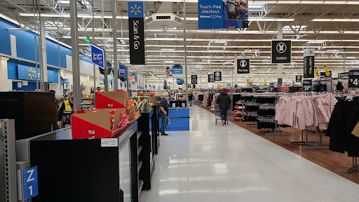 Department Store «Walmart Supercenter», reviews and photos, 201 Edwards Blvd, Lake Geneva, WI 53147, USA