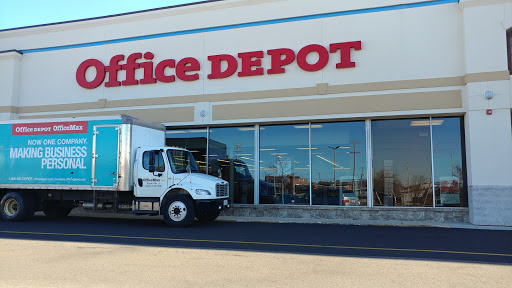 Office Supply Store «Office Depot», reviews and photos, 40 E Golf Rd, Schaumburg, IL 60173, USA