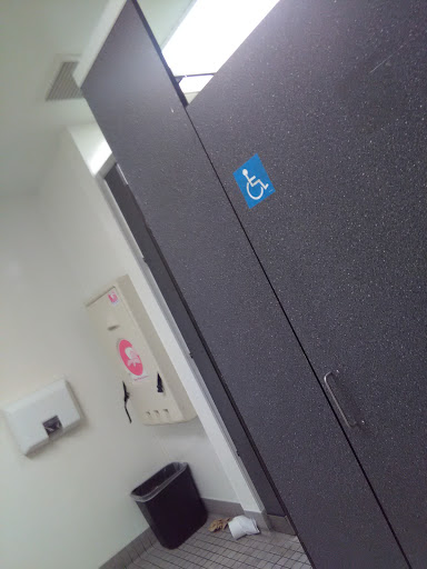 Clothing Store «Ross Dress for Less», reviews and photos, 194 Donahue St, Sausalito, CA 94965, USA