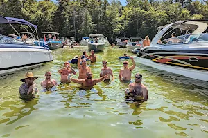 Braun Bay Sandbar image