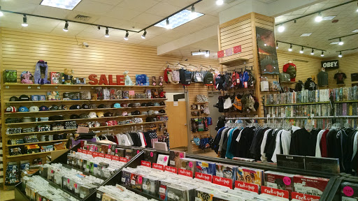 Shopping Mall «The Shoppes at Buckland Hills», reviews and photos, 194 Buckland Hills Dr, Manchester, CT 06042, USA