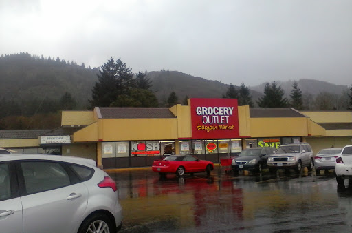 Grocery Store «Grocery Outlet Bargain Market», reviews and photos, 16261 US-101 #17, Brookings, OR 97415, USA