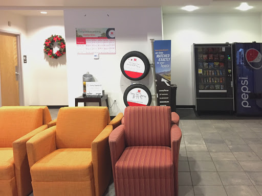 Toyota Dealer «Curry Toyota Of Connecticut», reviews and photos, 832 Straits Turnpike, Watertown, CT 06795, USA
