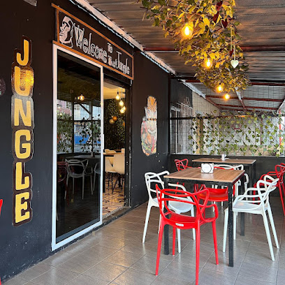Jungle Bar - Restaurant - 12 de Octubre &, Milagro 091705, Ecuador