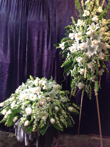 Florist «Florals by Ana», reviews and photos, 4408 E Rosecrans Ave, Compton, CA 90221, USA