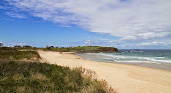 Photo de Wollongong Beach avec rivage droit, long
