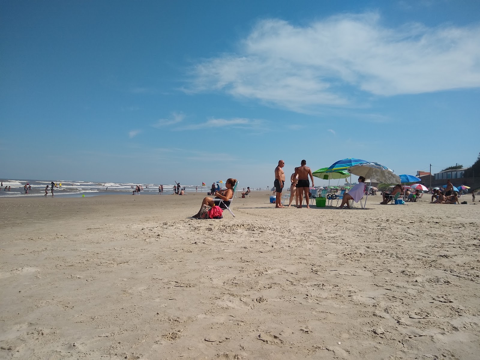 Fotografija Pinhal plaža priljubljeno mesto med poznavalci sprostitve