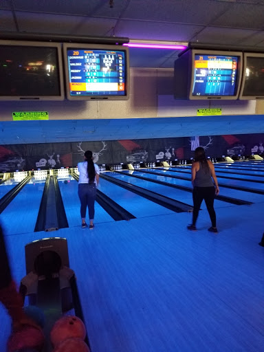 Bowling Alley «Brunswick Zone Desert Sky Lanes», reviews and photos, 7241 W Indian School Rd, Phoenix, AZ 85033, USA