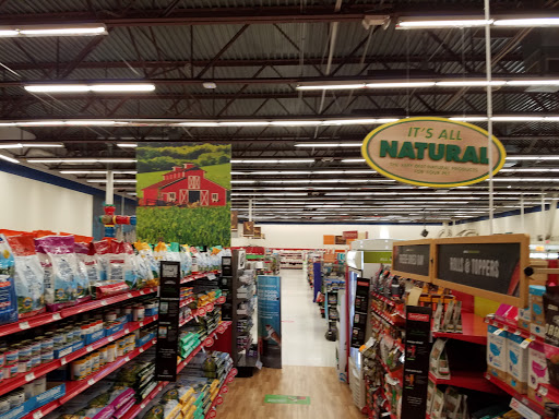 Pet Supply Store «Petco Animal Supplies», reviews and photos, 2575 Fairview Ave N, Roseville, MN 55113, USA