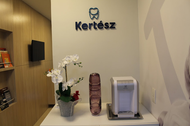 Horário de funcionamento de Kertész Odontologia