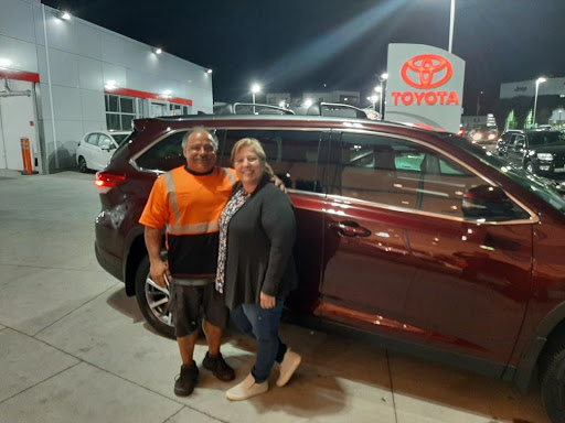 Car Dealer «Putnam Toyota», reviews and photos, 50 California Dr, Burlingame, CA 94010, USA