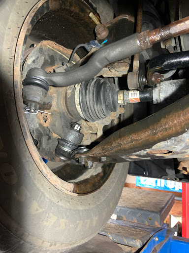 Auto Repair Shop «Tuffy Tire & Auto Service Center», reviews and photos, 90 S Waverly Rd, Holland, MI 49423, USA