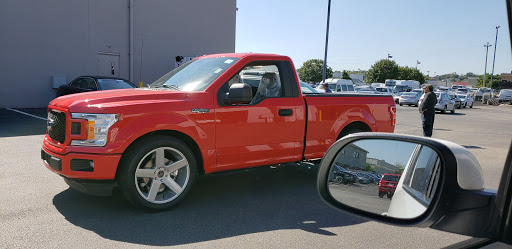 Used Car Dealer «Montrose Ford in Fairlawn», reviews and photos, 3960 Medina Rd, Fairlawn, OH 44333, USA