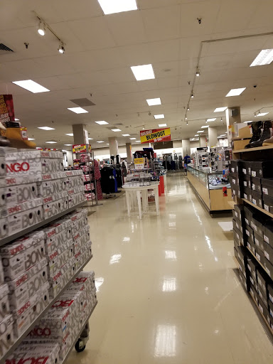 Shopping Mall «Louis Joliet Mall», reviews and photos, 3340 Mall Loop Dr, Joliet, IL 60431, USA