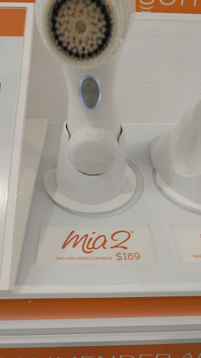 Cosmetics Store «Ulta Beauty», reviews and photos, 3839 Emery St #200, Emeryville, CA 94608, USA