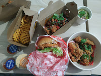 Plats et boissons du Restaurant coréen Out Fry - Korean Chicken by Taster à Lille - n°1