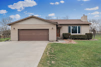 Graf Home Selling Team - Photo 3 - Car repair in Hiawatha, IA, Cedar Rapids