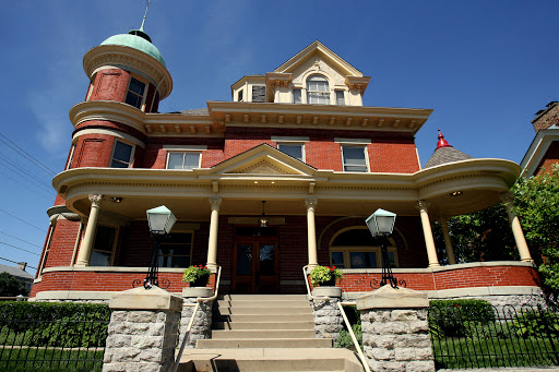 Funeral Home «Webb Noonan Kidd Funeral Home», reviews and photos, 240 Ross Ave, Hamilton, OH 45013, USA