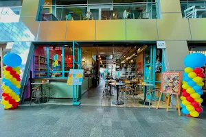 LALA latin soul food Markthal Rotterdam image