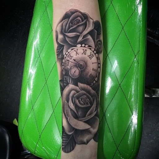 Tattoo Shop «Tattoo Tech», reviews and photos, 5350 N Springboro Pike, Moraine, OH 45439, USA