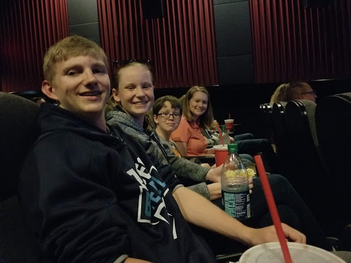 Movie Theater «Regal Cinemas Tullahoma 8», reviews and photos, 2221 N Jackson St, Tullahoma, TN 37388, USA