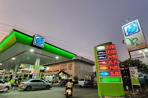 Bangchak petrol station - Chuen image