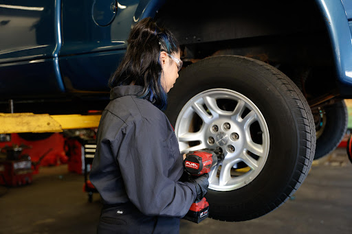 Car Repair and Maintenance «Pep Boys Auto Service & Tire», reviews and photos, 20333 Hawthorne Blvd, Torrance, CA 90503, USA