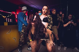 Sativa by Banana Bar - photo 1