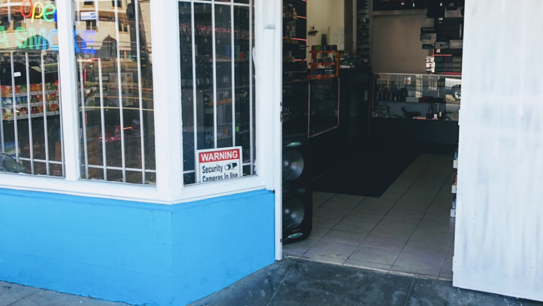 Nawah smoke shop accessories