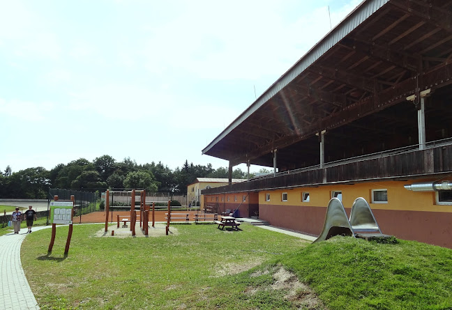 Recenze na TJ Lokomotiva v Mariánské Lázně - Nákupní centrum