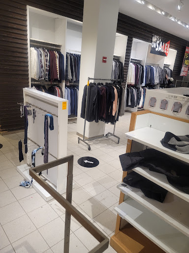 Clothing Store «Express», reviews and photos, 1625 Chestnut St, Philadelphia, PA 19103, USA