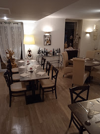 Atmosphère du Restaurant L'Assiette Provençale à Saint-Ambroix - n°2