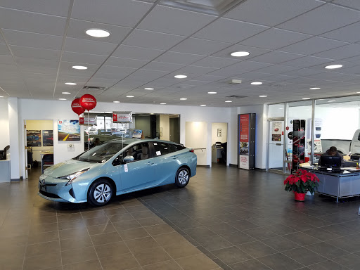 Car Dealer «Torrington Toyota», reviews and photos